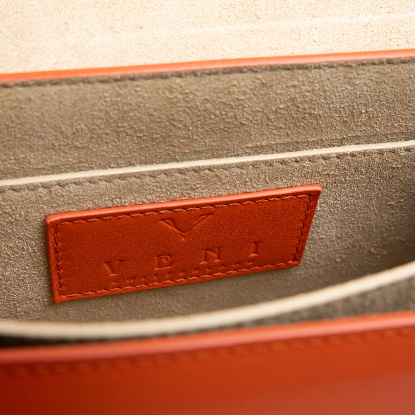 Veni Hot Orange