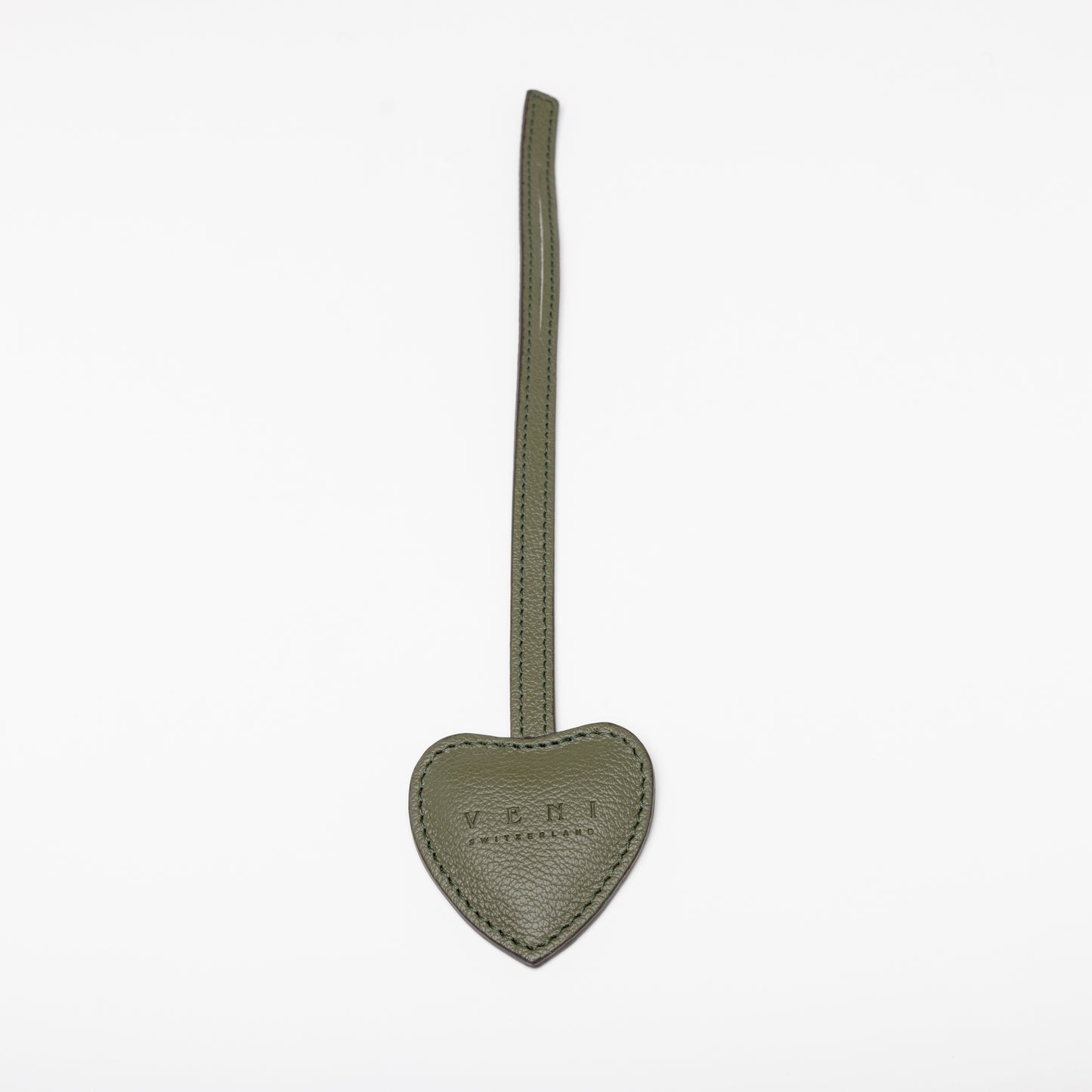 Veni Heart-shape Charm